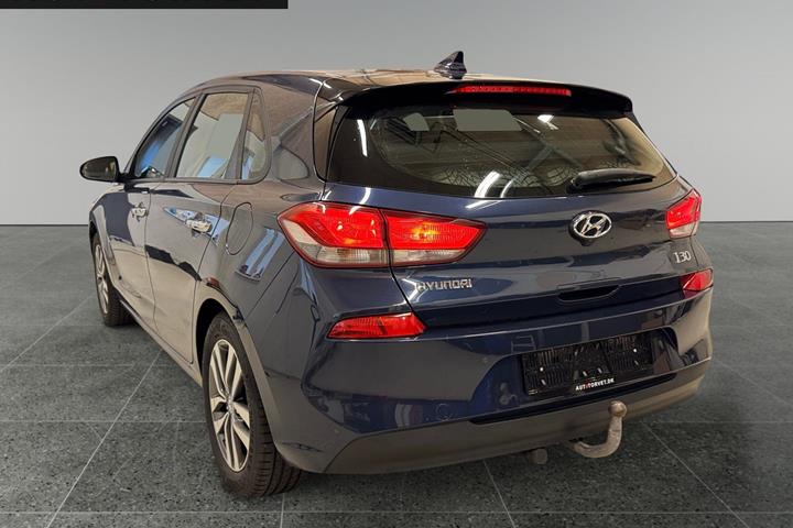 Blå Hyundai i30 fra 2017