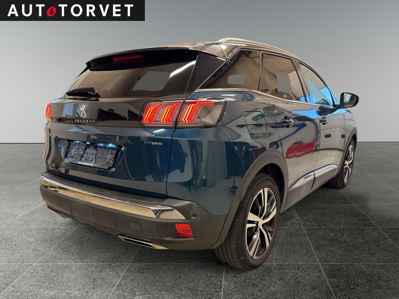 Blå Peugeot 3008 fra 2020