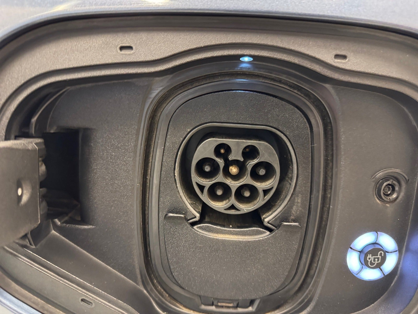 Grå Ford Mustang Mach-E fra 2021