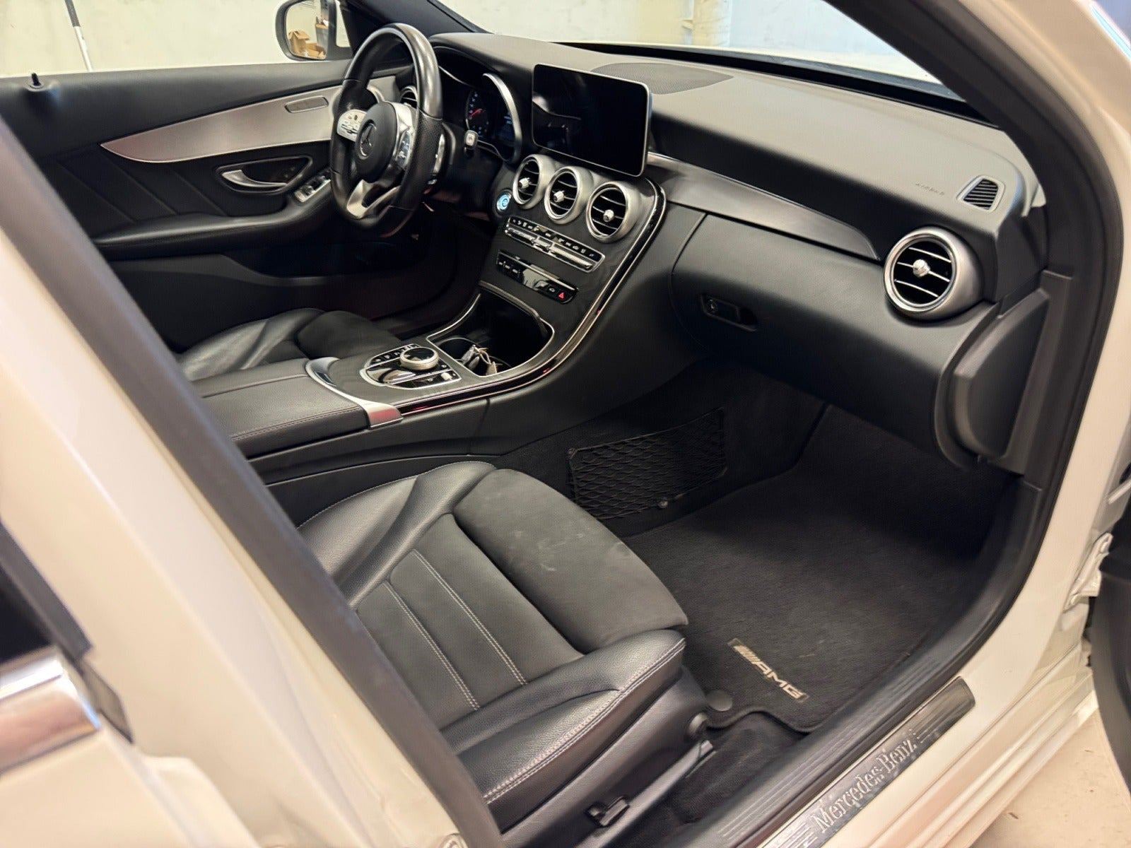 Hvid Mercedes C220 d fra 2019