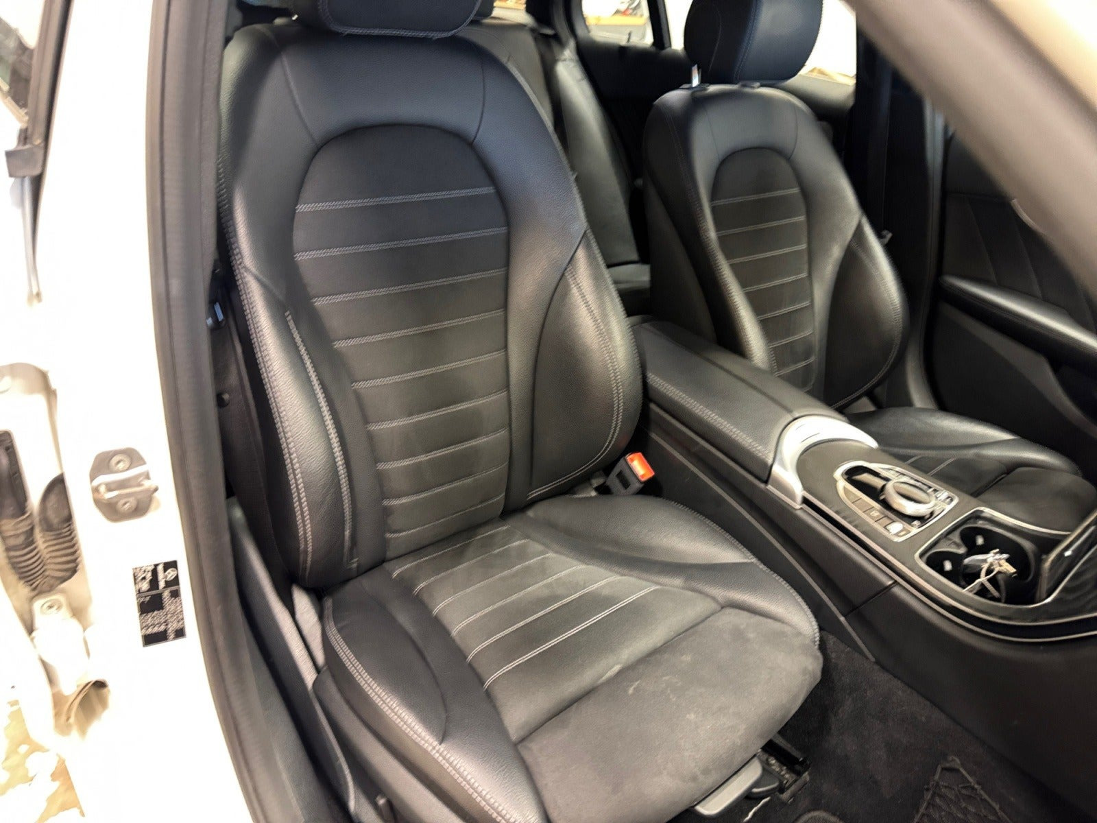 Hvid Mercedes C220 d fra 2019