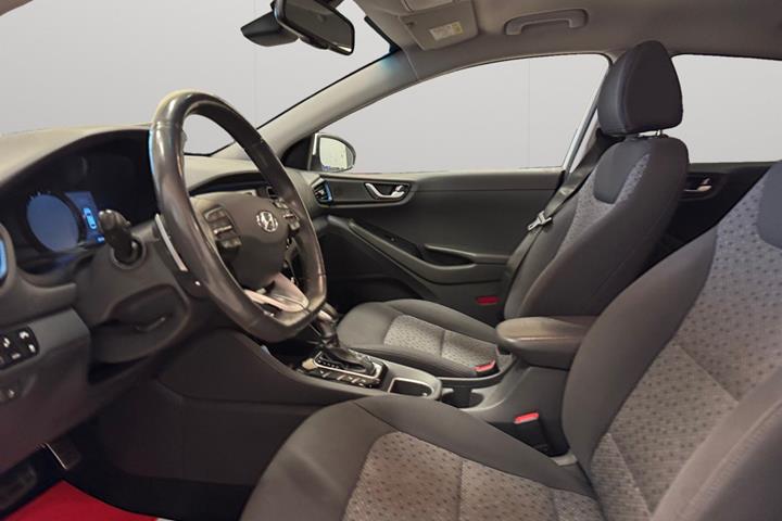 Hvid Hyundai Ioniq fra 2018