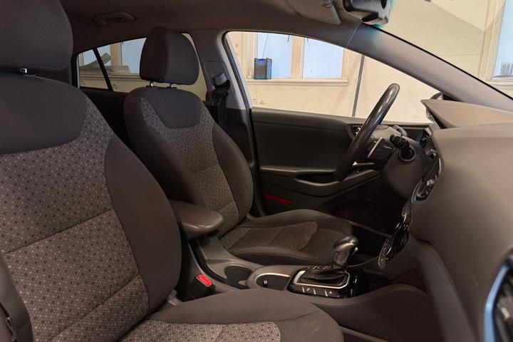 Hvid Hyundai Ioniq fra 2018