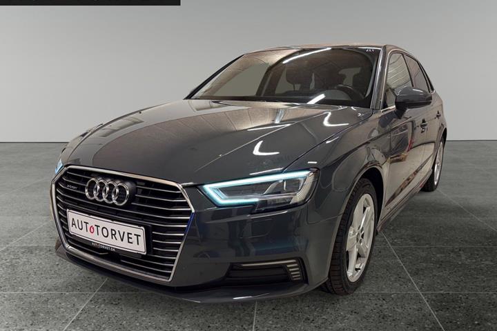 Grå Audi A3 fra 2020