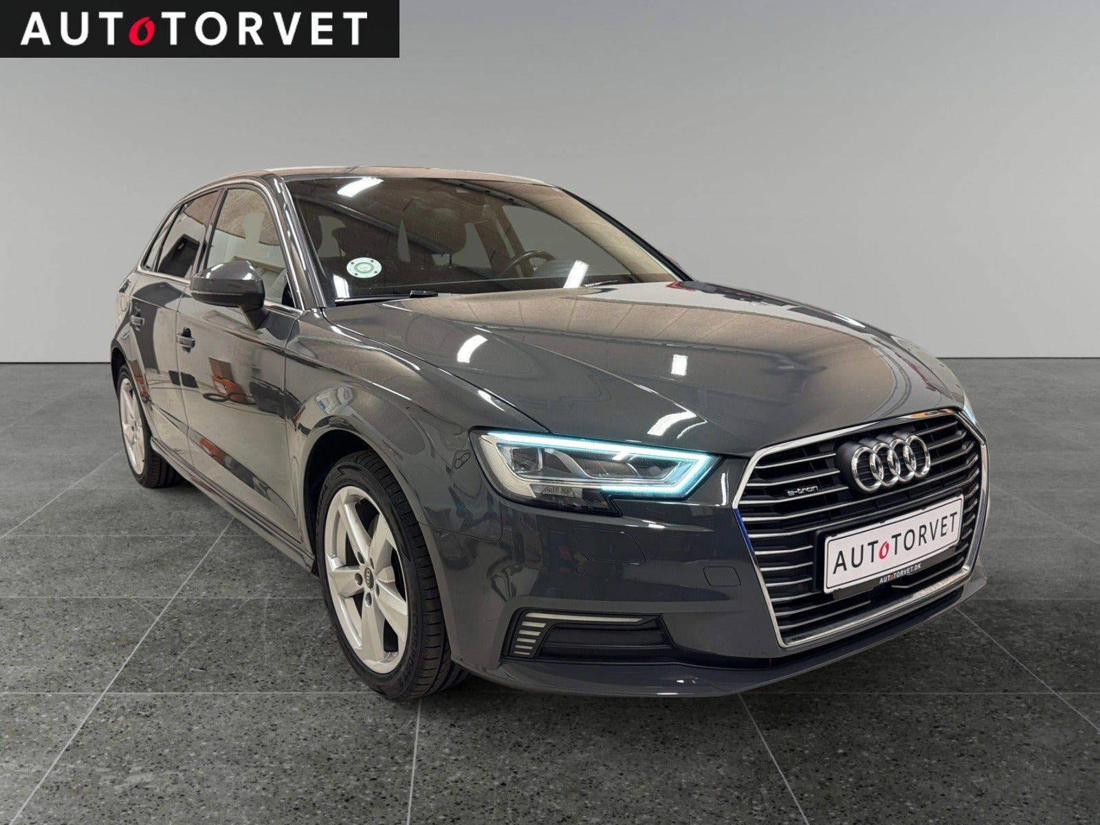 Grå Audi A3 fra 2020