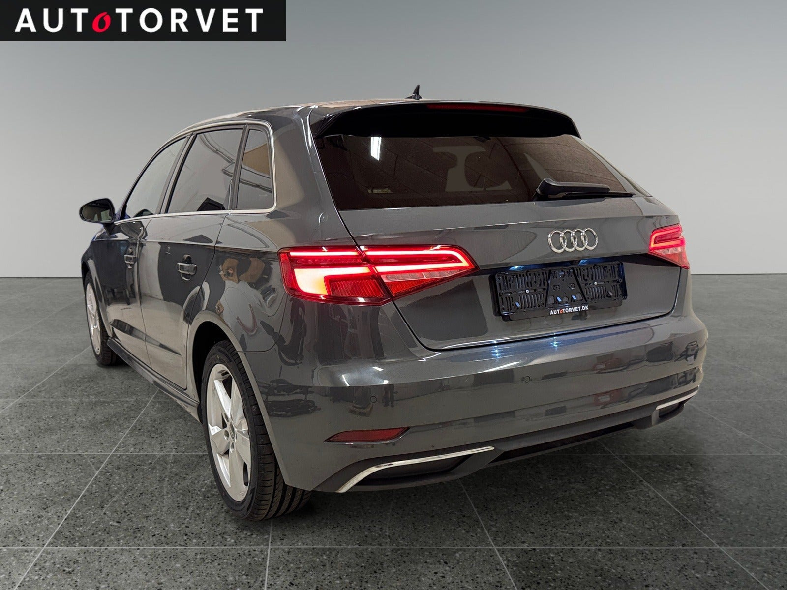 Grå Audi A3 fra 2020