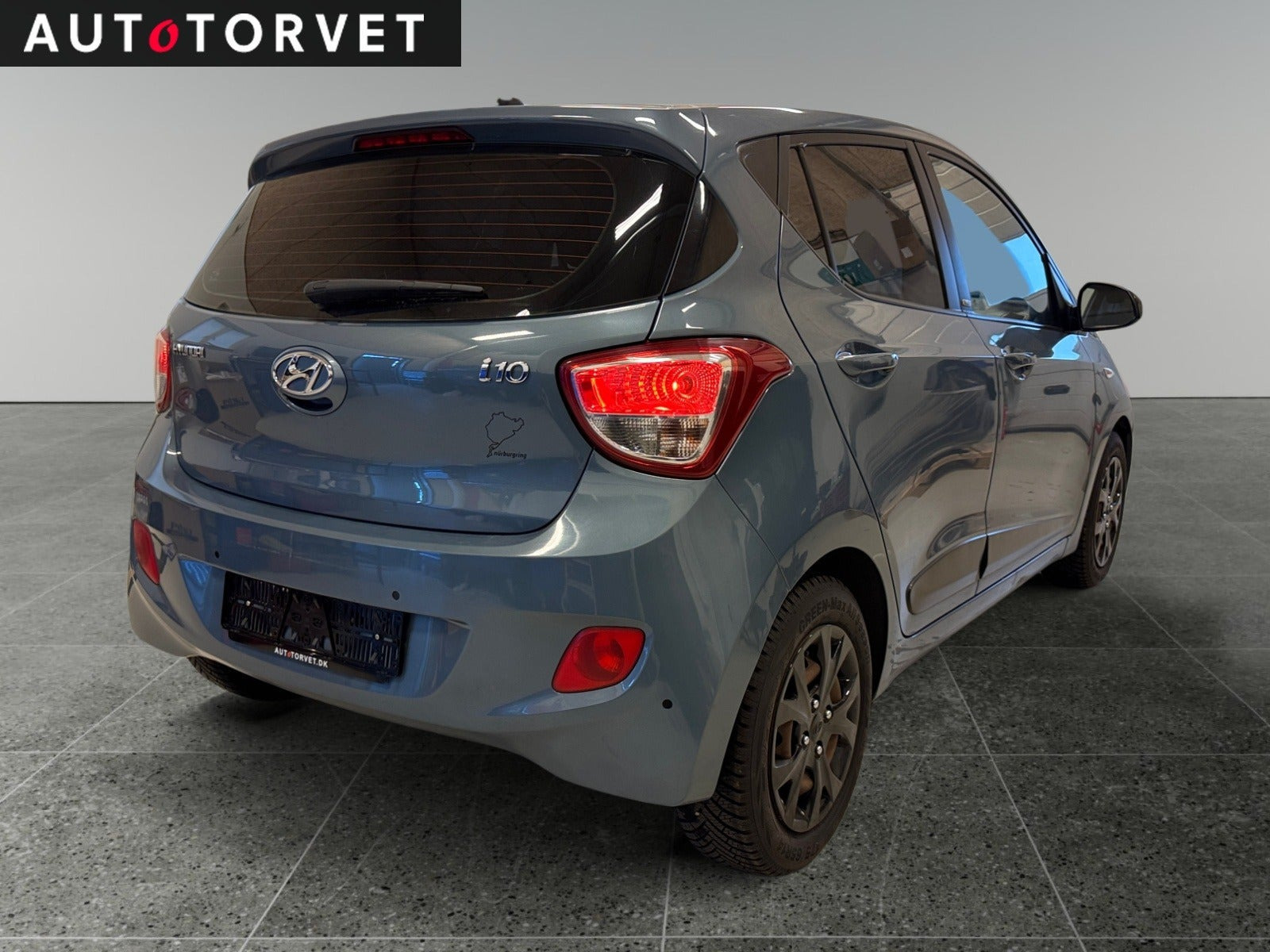 Blå Hyundai i10 fra 2016