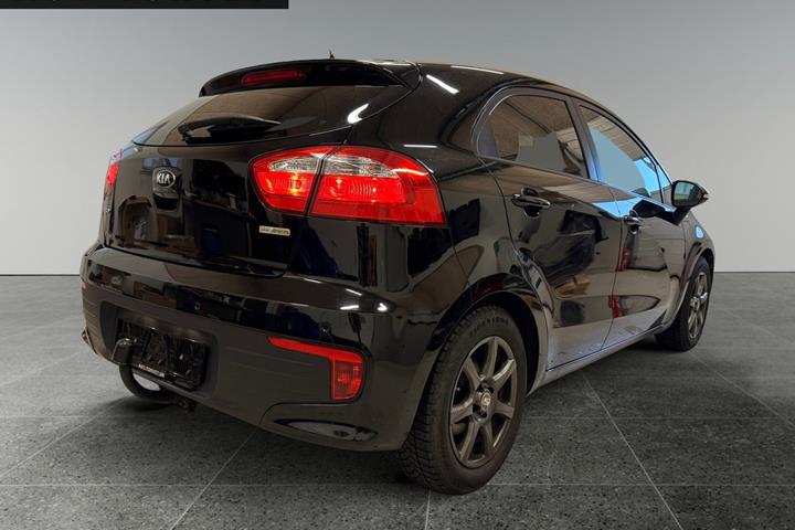 Sort Kia Rio fra 2016