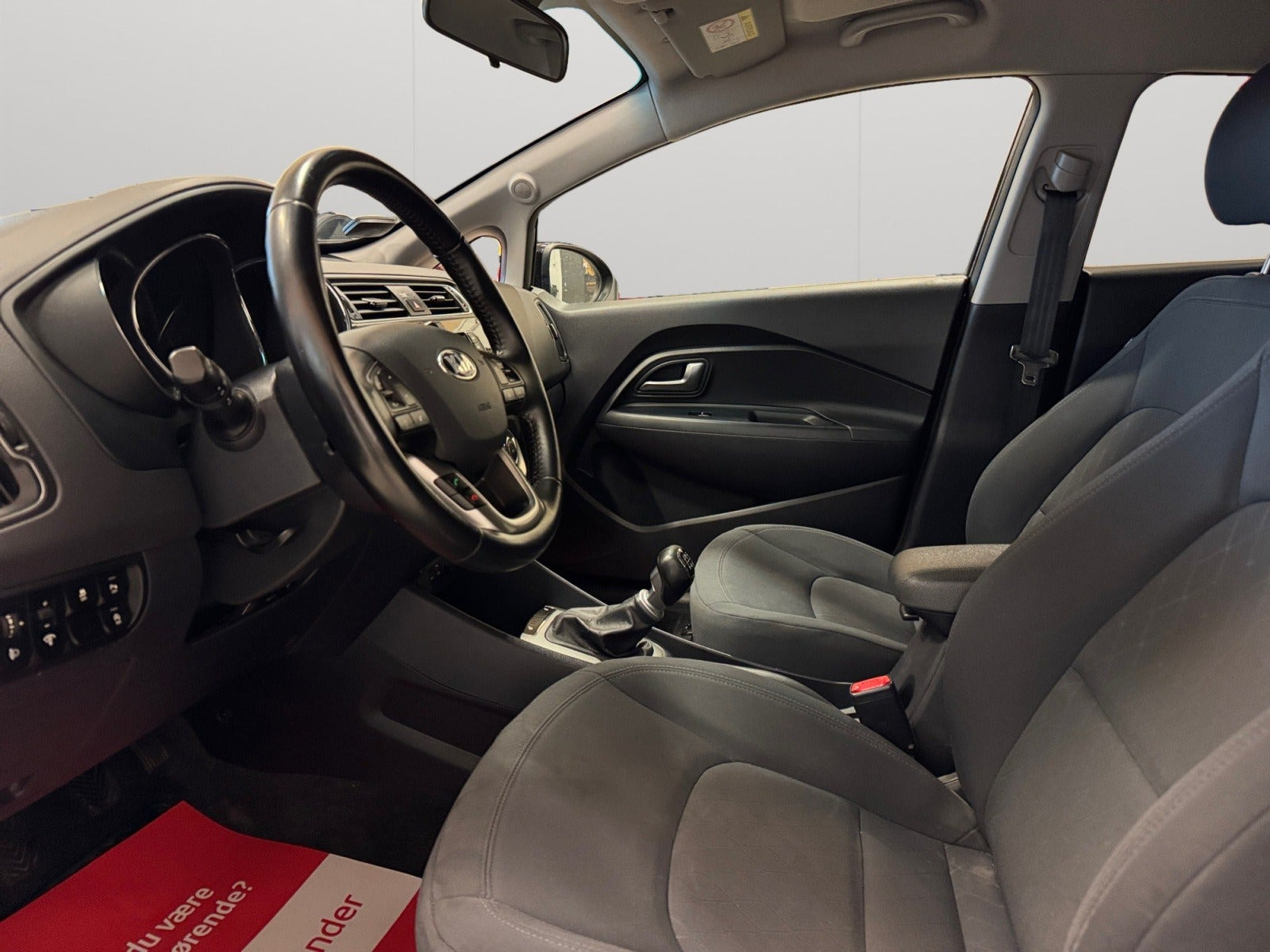 Sort Kia Rio fra 2016