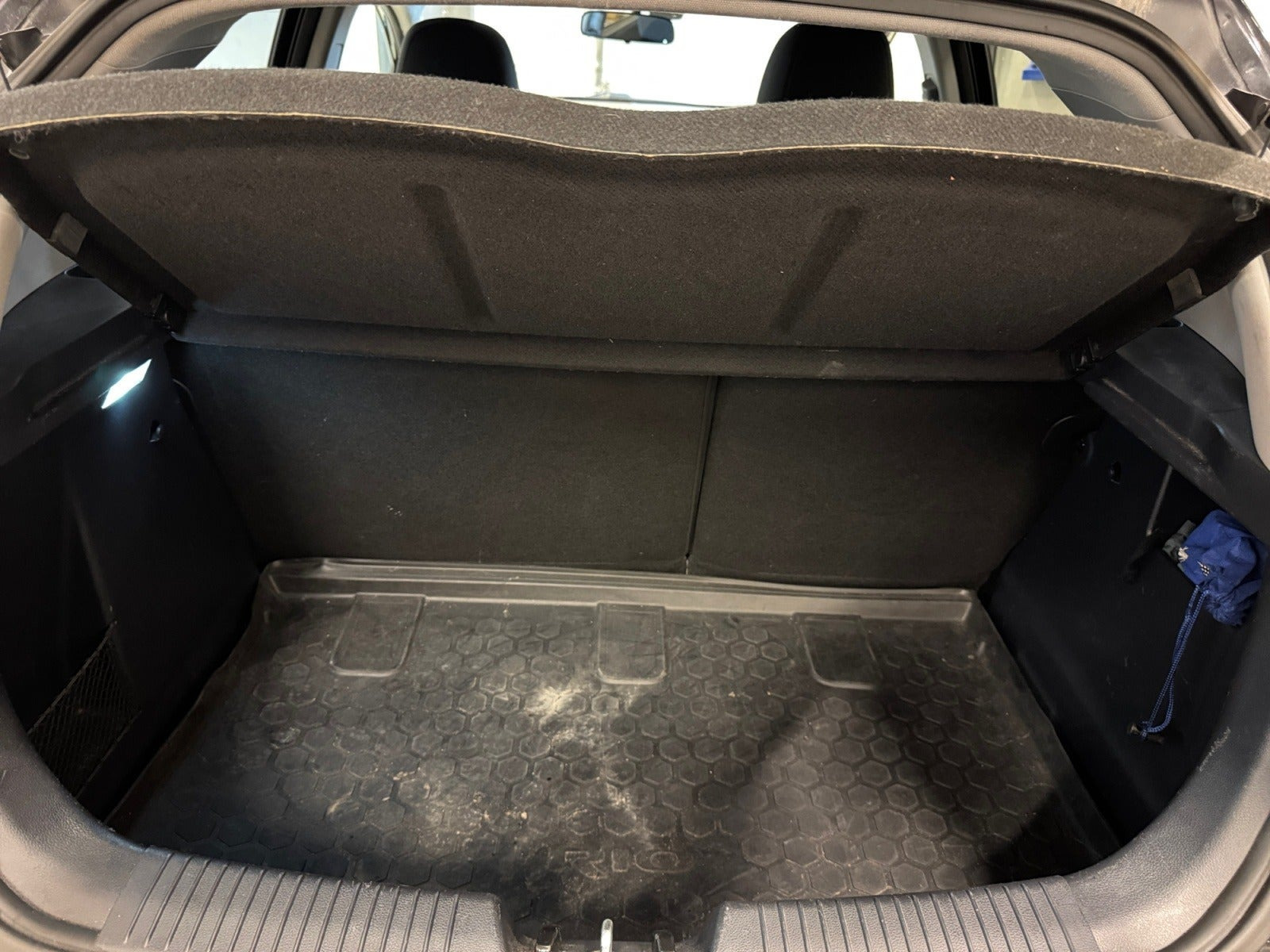 Sort Kia Rio fra 2016
