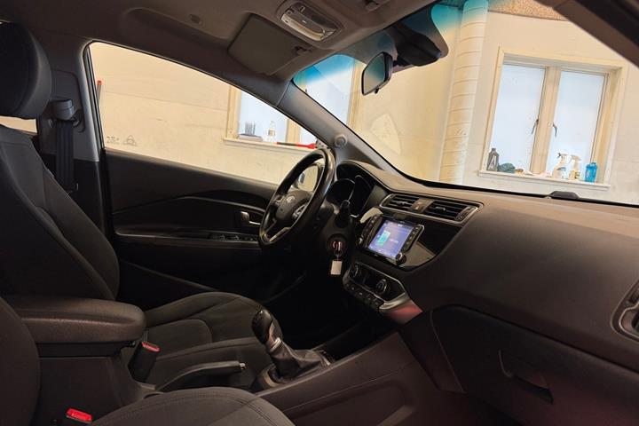 Sort Kia Rio fra 2016