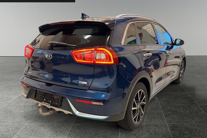 Blå Kia Niro fra 2018