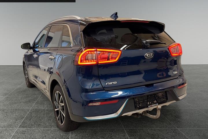 Blå Kia Niro fra 2018