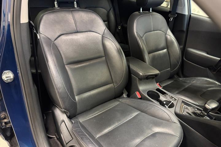Blå Kia Niro fra 2018