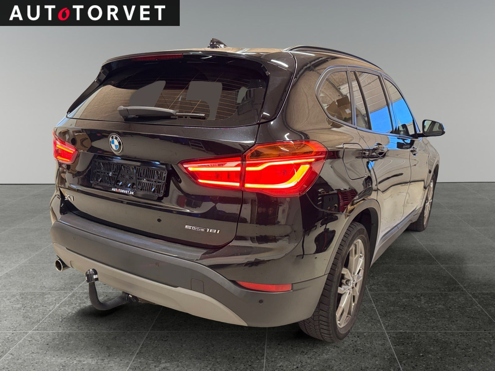 Sort BMW X1 fra 2019