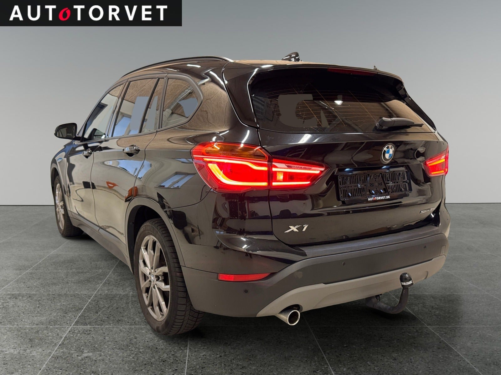 Sort BMW X1 fra 2019