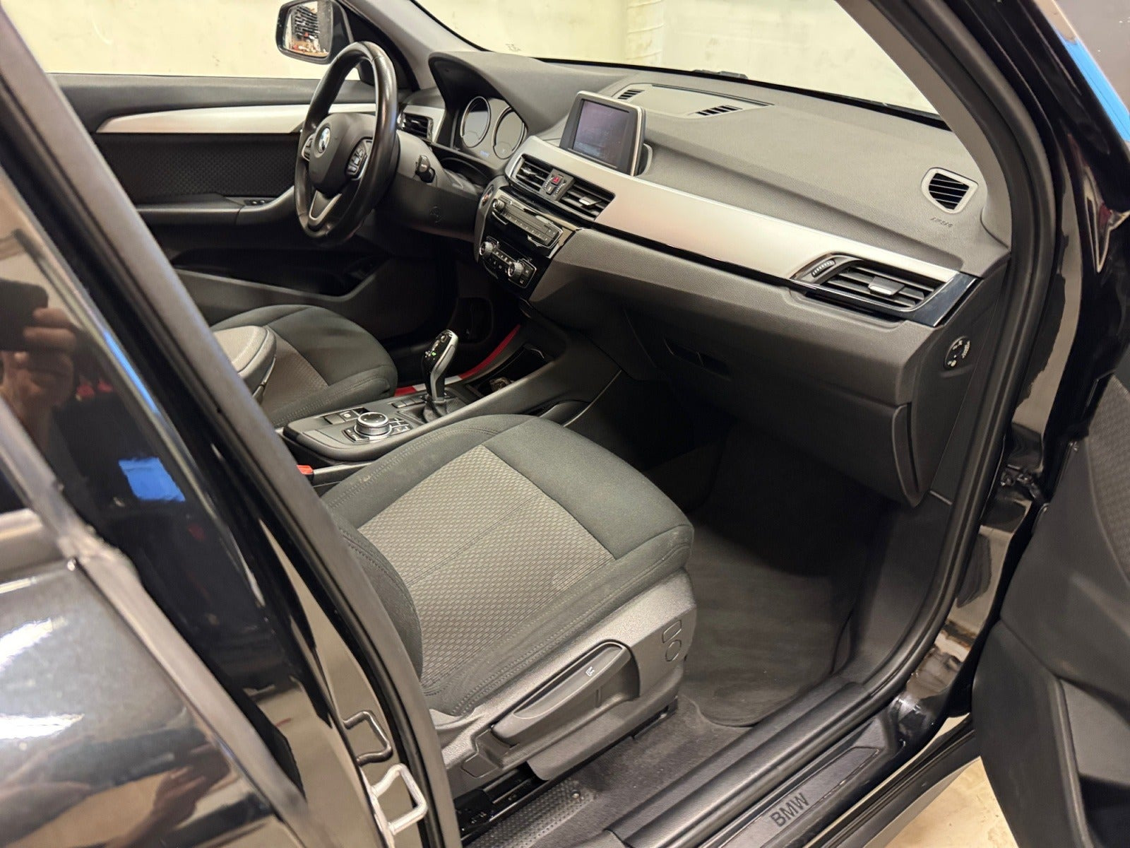 Sort BMW X1 fra 2019