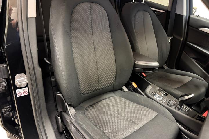 Sort BMW X1 fra 2019