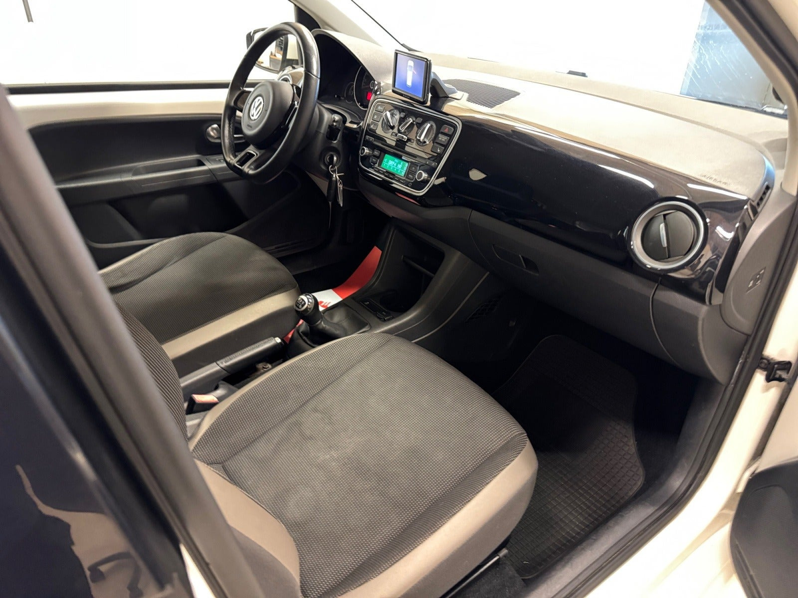 Hvid VW UP! fra 2013