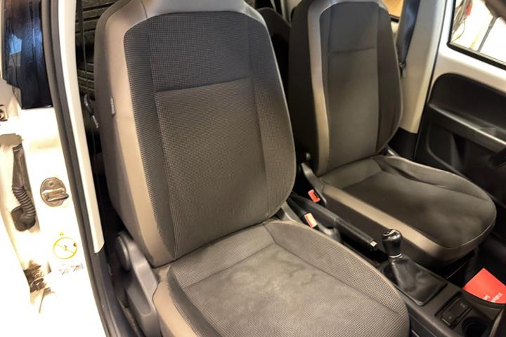 Hvid VW UP! fra 2013