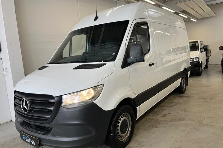 Hvid Mercedes Sprinter 317 fra 2022