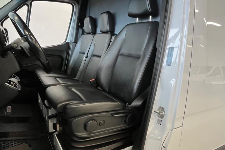 Hvid Mercedes Sprinter 317 fra 2022