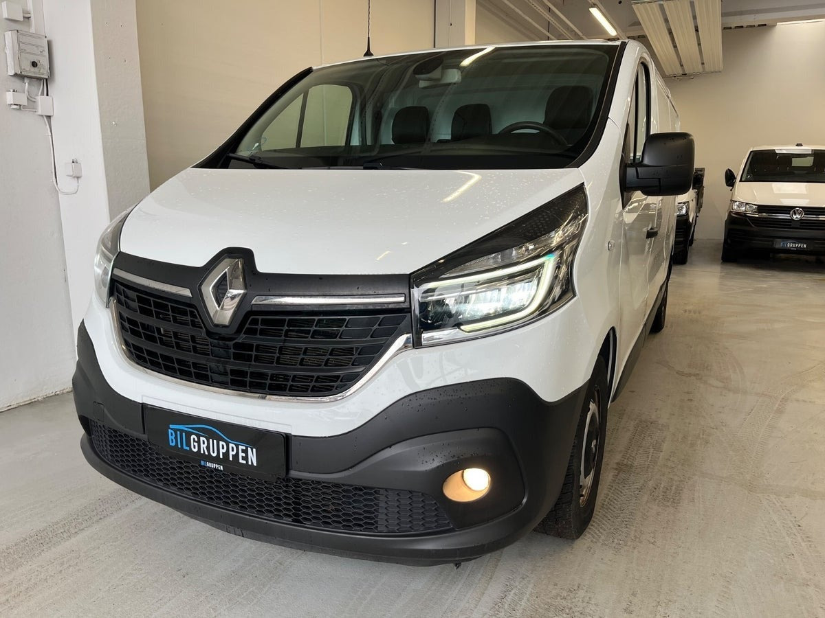 Hvid Renault Trafic T29 fra 2019