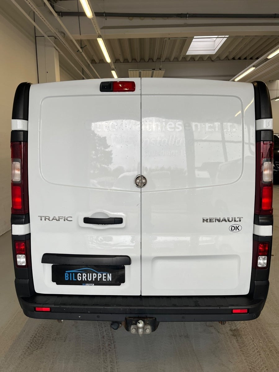 Hvid Renault Trafic T29 fra 2019