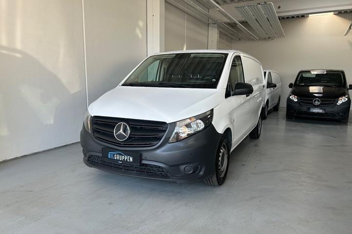 Hvid Mercedes Vito 114 fra 2021