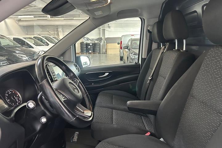 Hvid Mercedes Vito 114 fra 2021