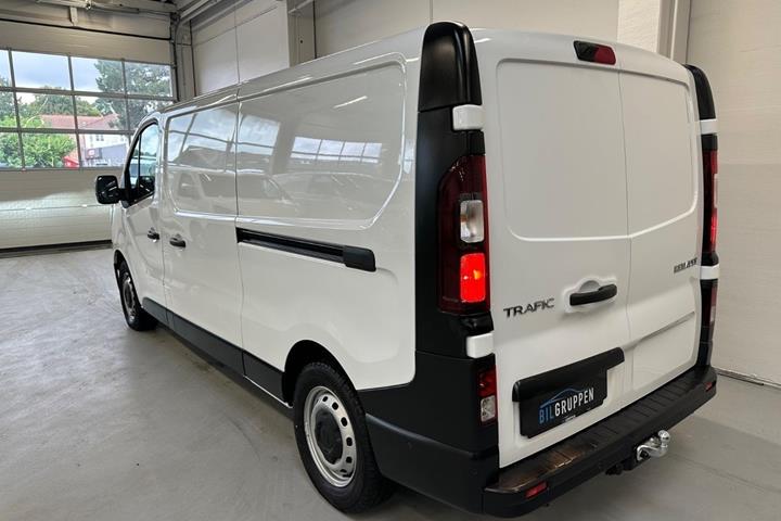 Hvid Renault Trafic fra 2025