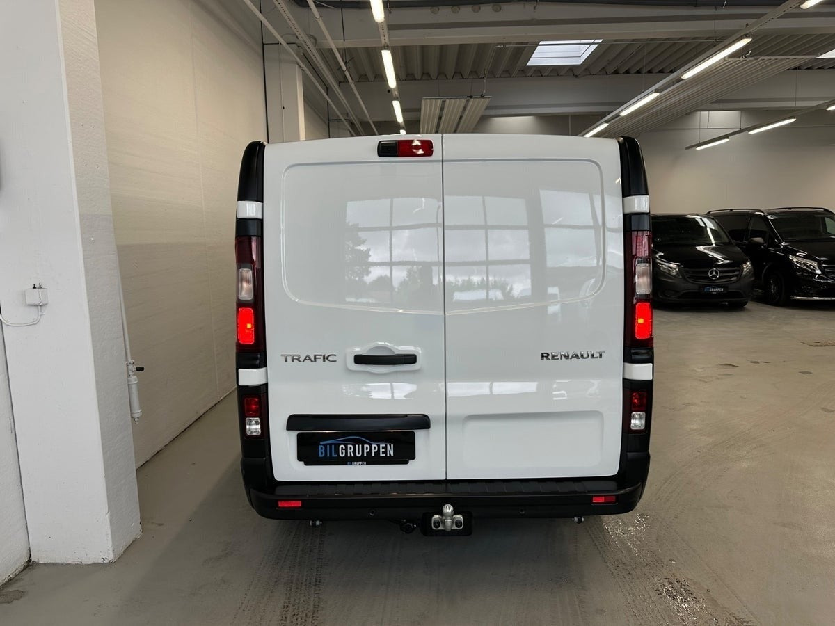 Hvid Renault Trafic fra 2025