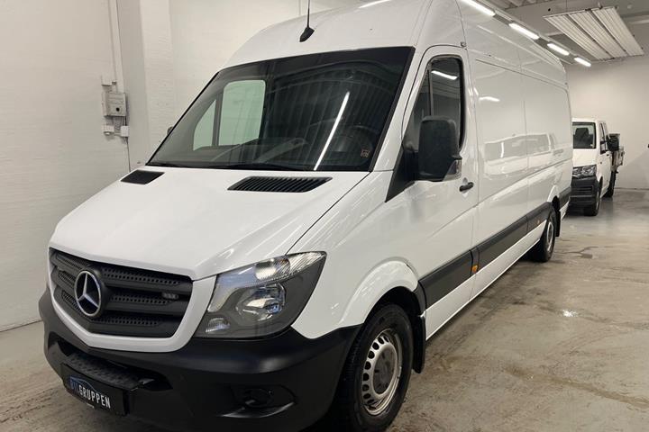 Hvid Mercedes Sprinter 319 fra 2017