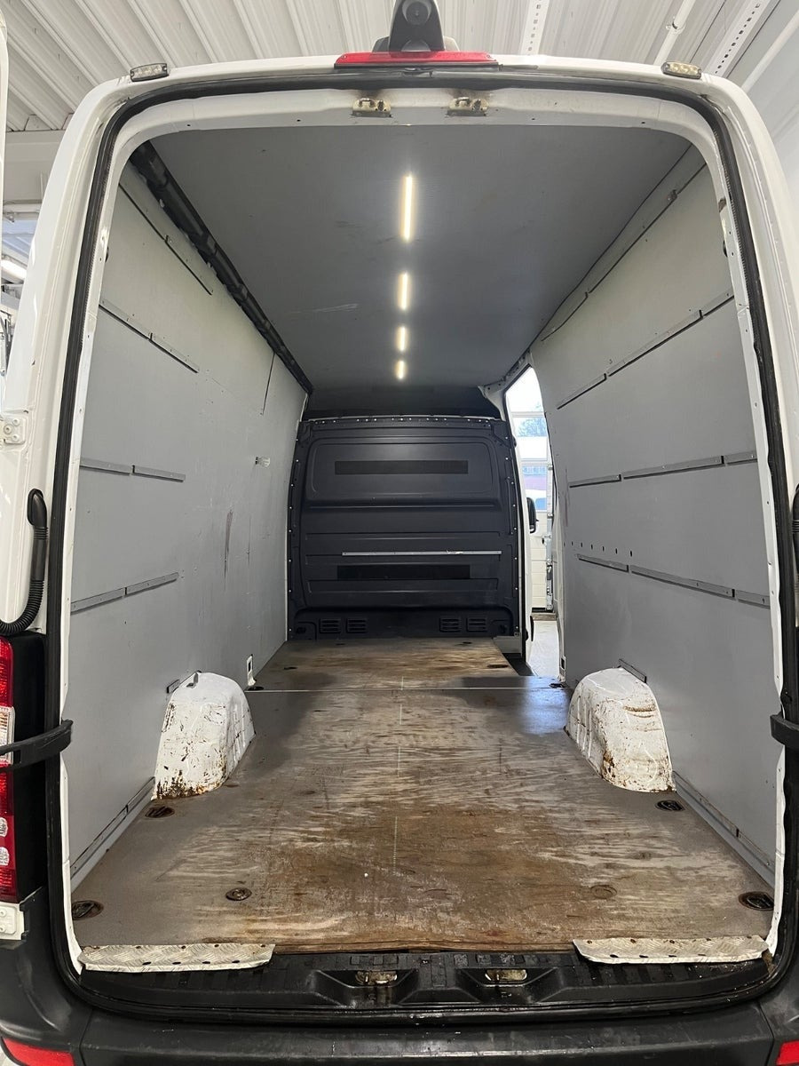 Hvid Mercedes Sprinter 319 fra 2017