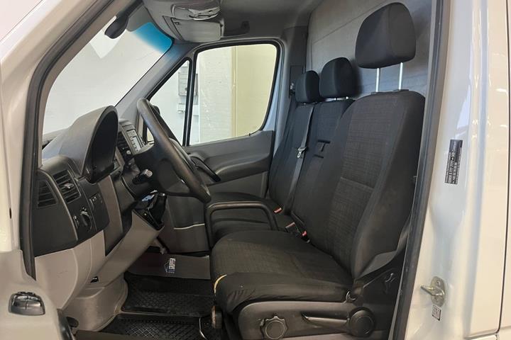 Hvid Mercedes Sprinter 319 fra 2017