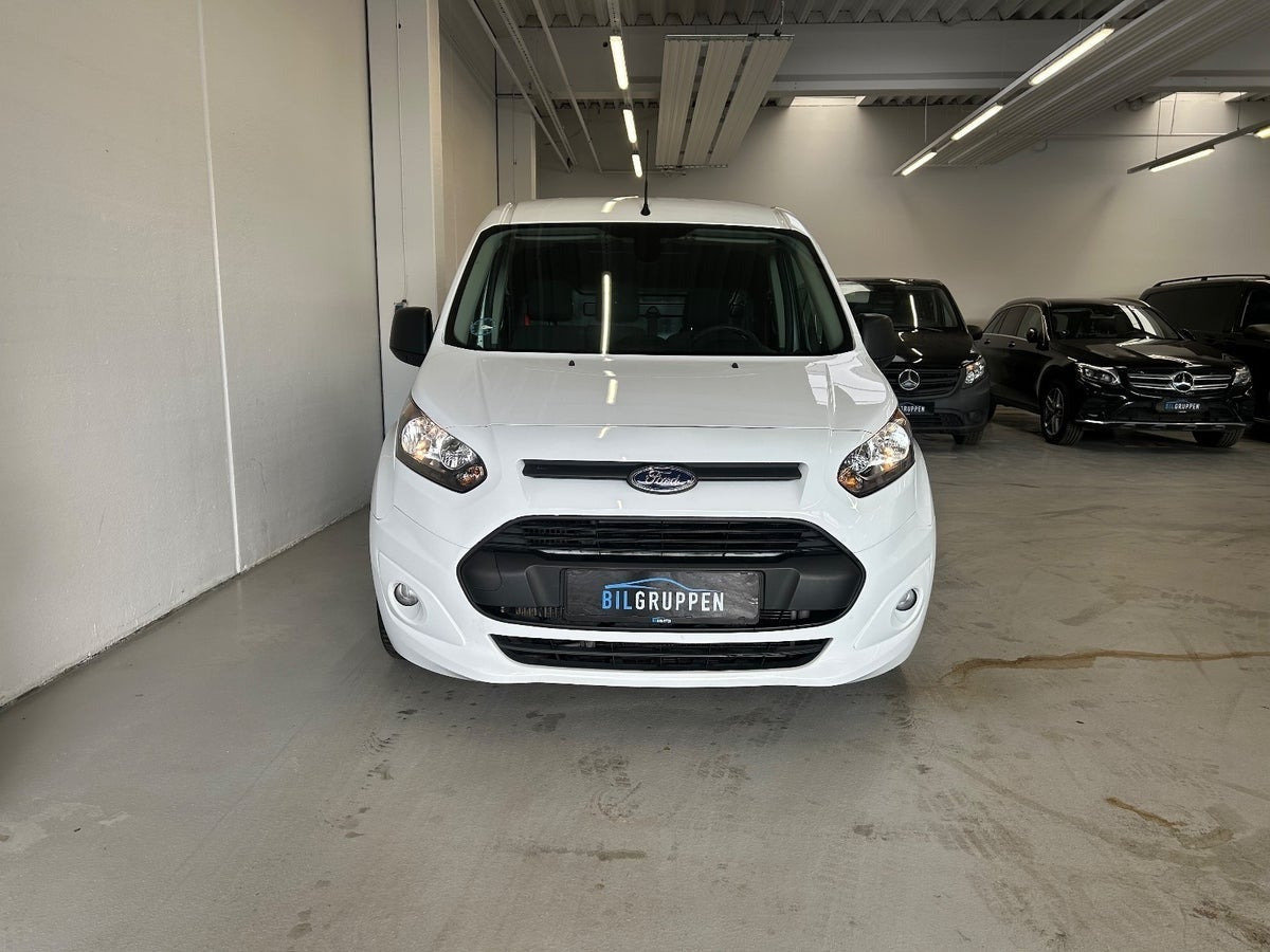 Hvid Ford Transit Connect fra 2017