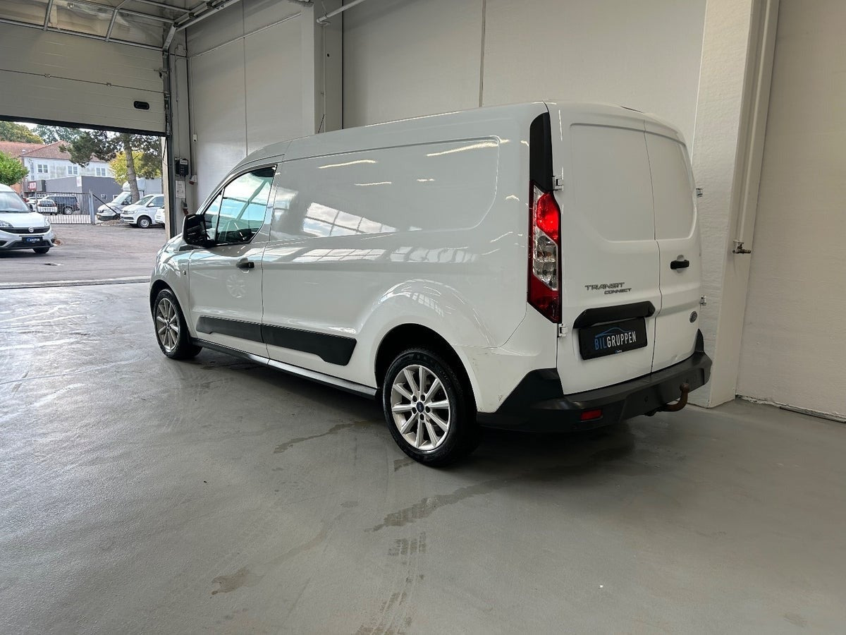 Hvid Ford Transit Connect fra 2017