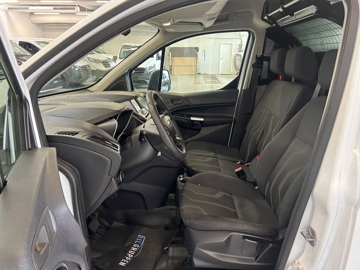 Hvid Ford Transit Connect fra 2017