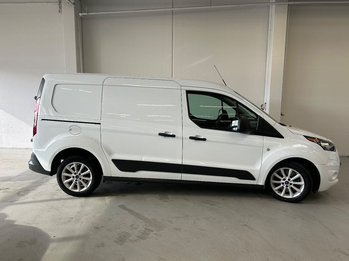 Hvid Ford Transit Connect fra 2017