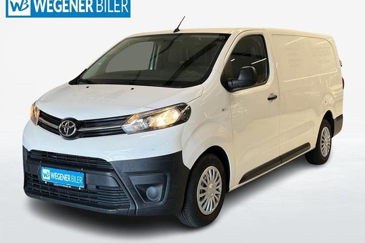 Hvid Toyota ProAce fra 2018 set udefra