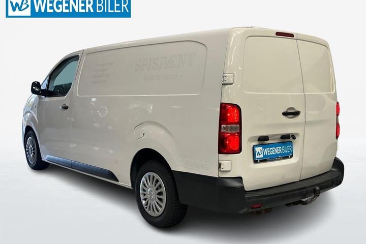 Hvid Toyota ProAce fra 2018