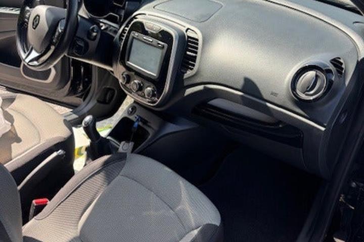 Sort Renault Captur fra 2017