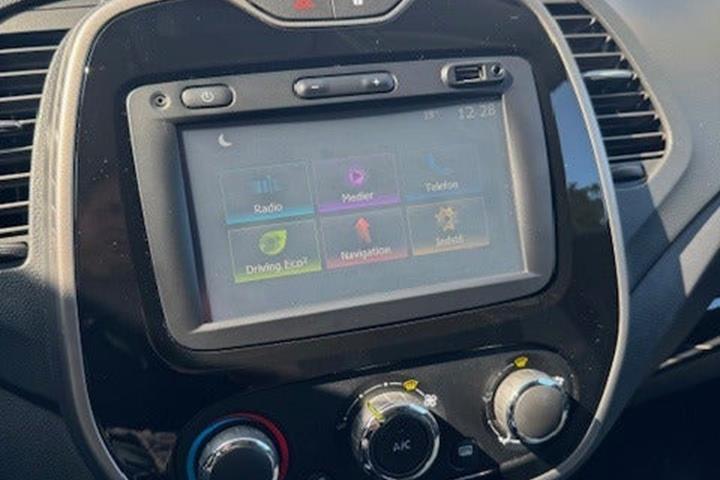 Sort Renault Captur fra 2017