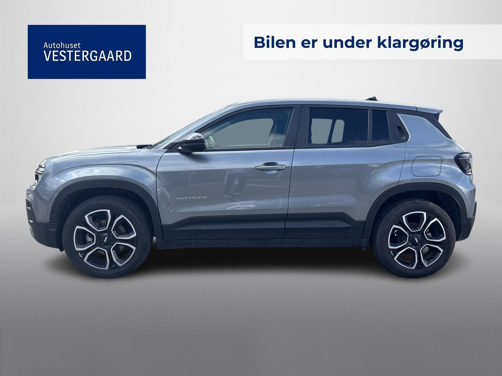 Grå Jeep Avenger fra 2025