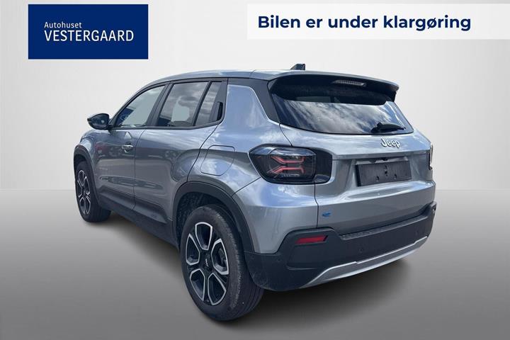 Grå Jeep Avenger fra 2025