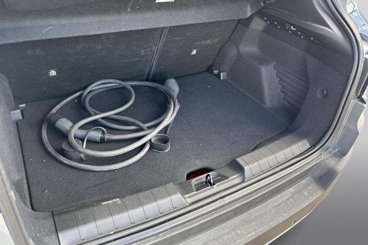 Grå Jeep Avenger fra 2025