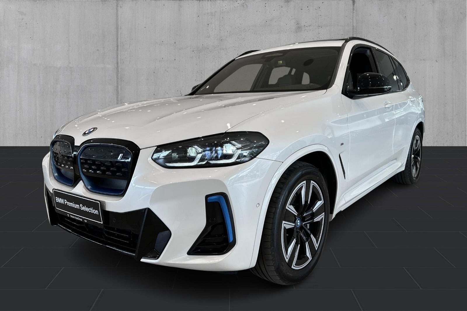 BMW iX3 Charged M-Sport