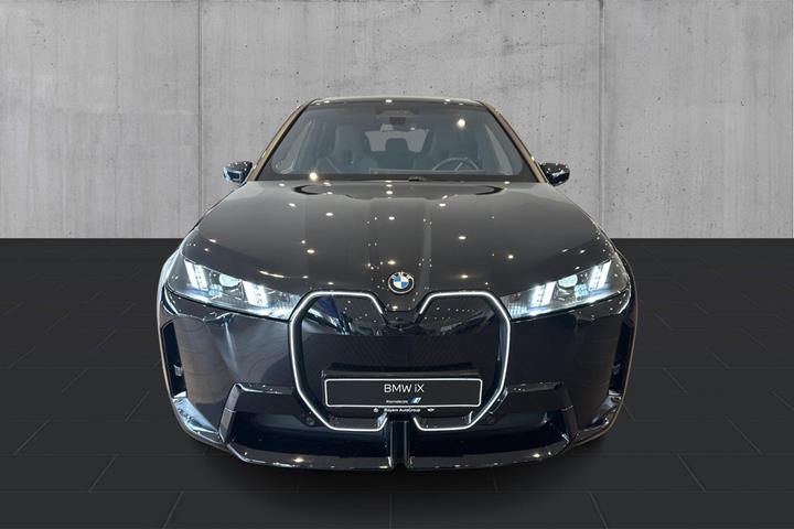 Sort BMW iX fra 2026