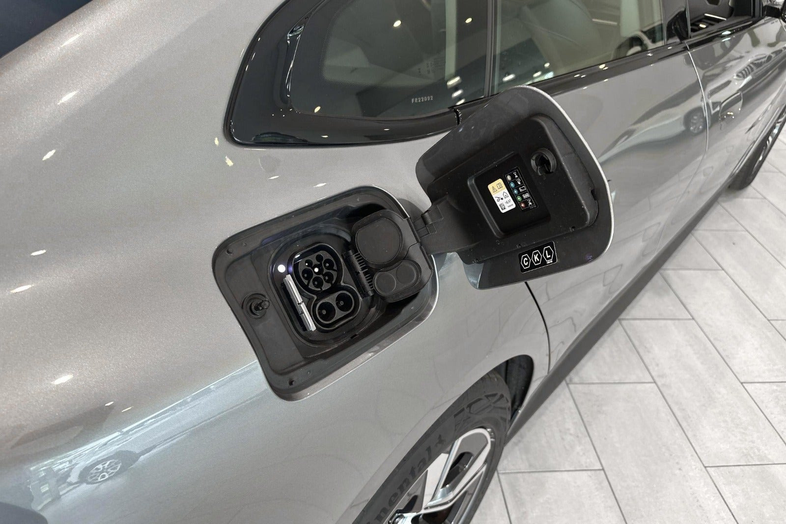 Grå BMW i4 fra 2023