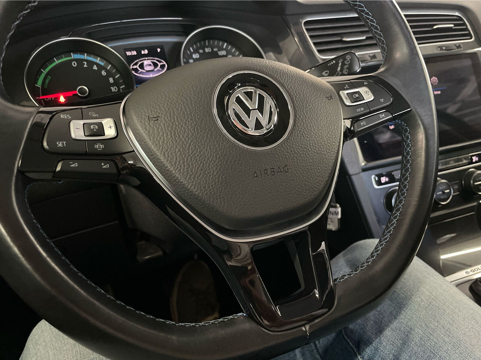 Sort VW e-Golf VII fra 2020